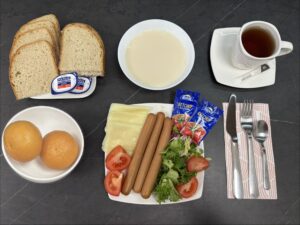 24.11- śniadanie, dieta lekko strawna